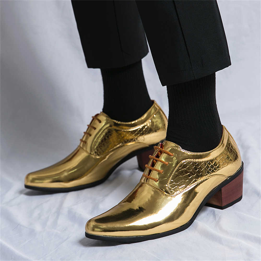 Sewing New - Jurk Sneakers Hakken Heren Bruine Kleding